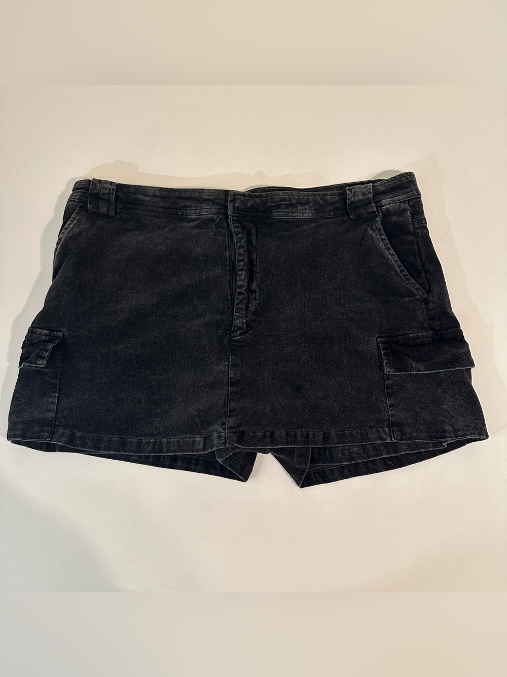 FASHION NOVA - WOMENS - CORDUROY STYLE SKORT